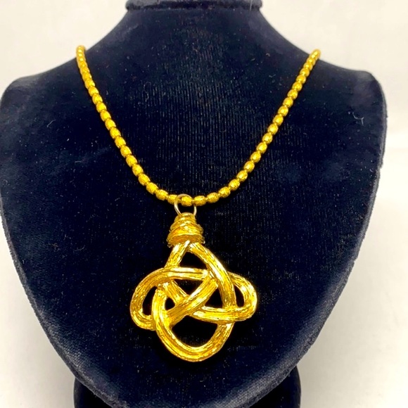 Givenchy’s Vintage Sculptural & Sophisticated Inimitable Necklace - Picture 2 of 10